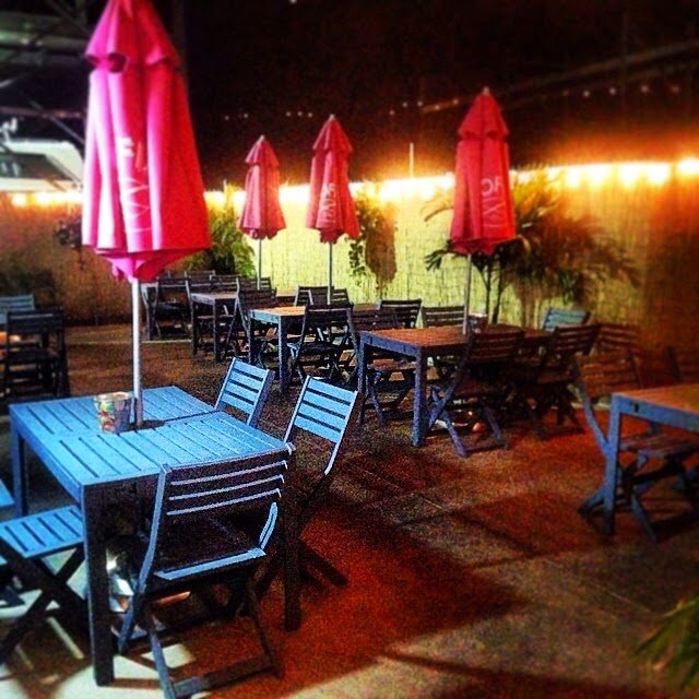 Contemporary seafood restaurant exterior